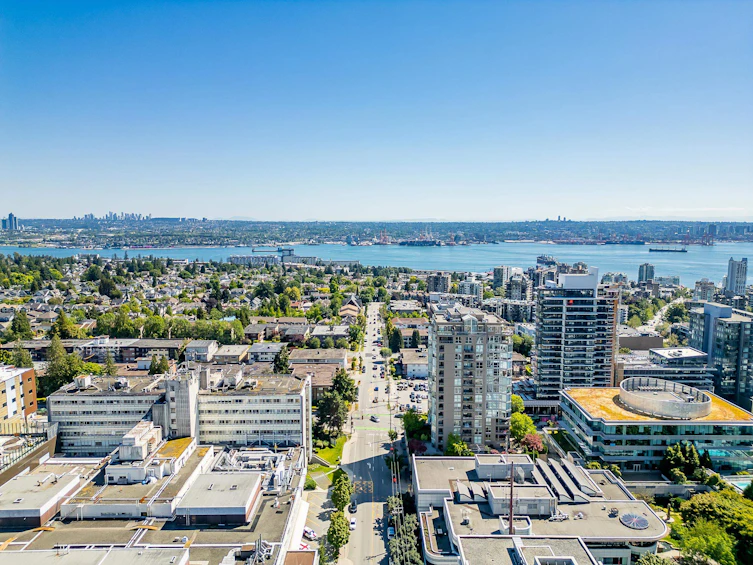 7-1535 St. Georges Ave Avenue, North Vancouver, BC, V7L 3J6 - 2