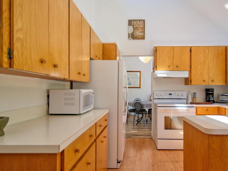 1108 Grandview Road, Gibsons, BC, V0N 1V3 - 12