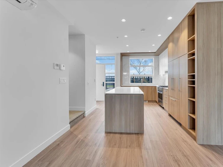 1001-6085 Irmin Street, Burnaby, BC, V5J 5C5 - 6