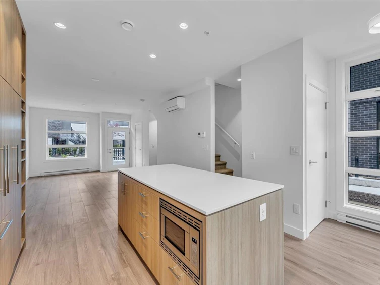 1001-6085 Irmin Street, Burnaby, BC, V5J 5C5 - 9