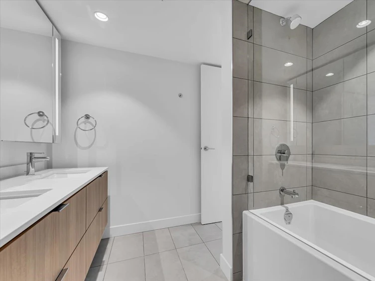 1001-6085 Irmin Street, Burnaby, BC, V5J 5C5 - 21