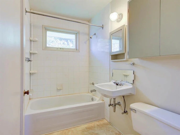 3581 Haida Drive, Vancouver, BC, V5M 3Y9 - 6
