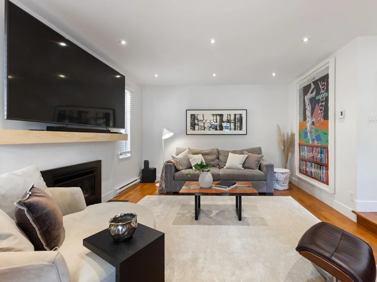3111 West 6th Avenue, Vancouver, BC, V6K 1X5 - 4