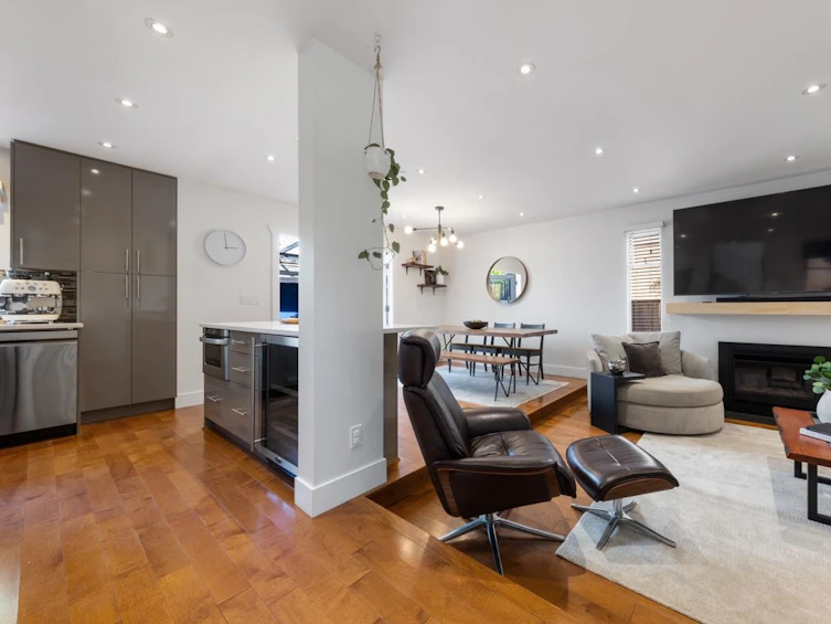 3111 West 6th Avenue, Vancouver, BC, V6K 1X5 - 6
