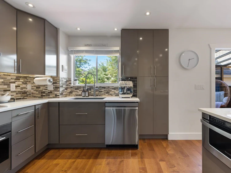 3111 West 6th Avenue, Vancouver, BC, V6K 1X5 - 12