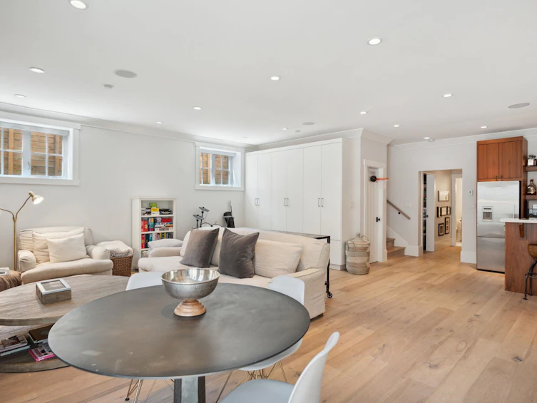 2596 W 14th Avenue, Vancouver, BC, V6K 2W7 - 14