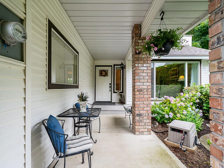 21085 92a Avenue, Langley, BC, V1M 2C2 - 2