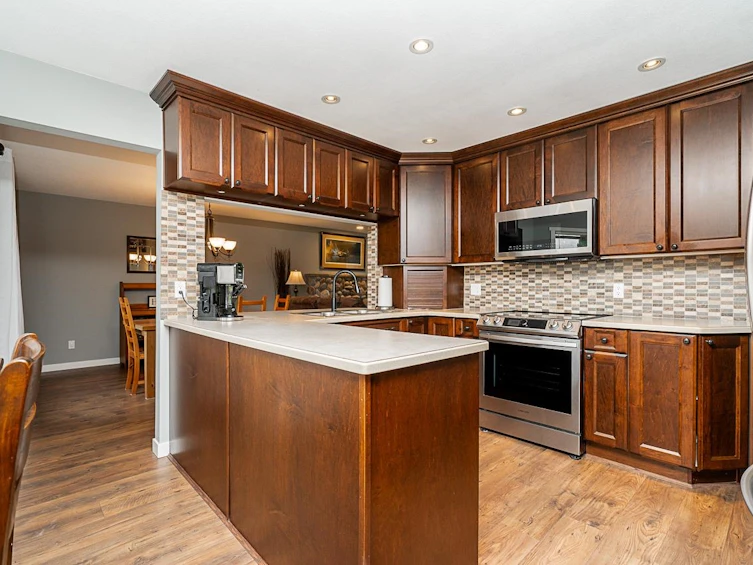 21085 92a Avenue, Langley, BC, V1M 2C2 - 8