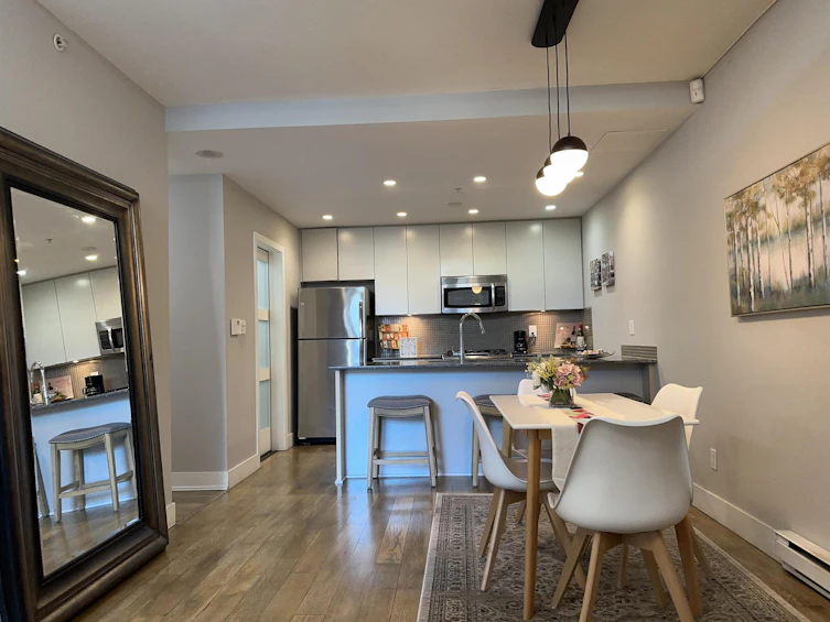 282 E 11th Avenue, Vancouver, BC, V5T 2C3 - 10