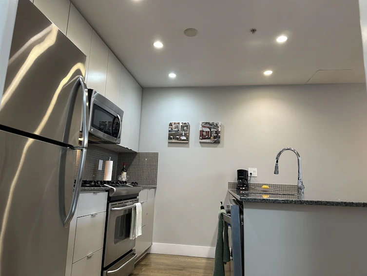 282 E 11th Avenue, Vancouver, BC, V5T 2C3 - 11