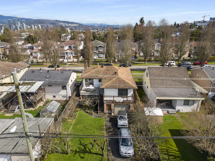 3481 Dieppe Drive, Vancouver, BC, V5M 4C8 - 32