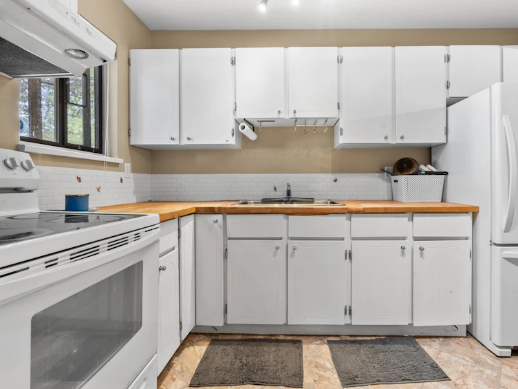 122-13714 67, Surrey, BC, V3W 6X6 - 11