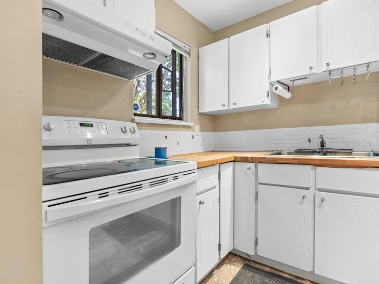 122-13714 67, Surrey, BC, V3W 6X6 - 12