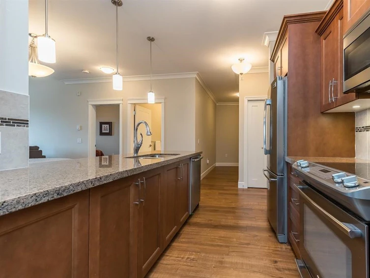 504-45750 Keith Wilson Road, Chilliwack, BC, V2R 0X3 - 9