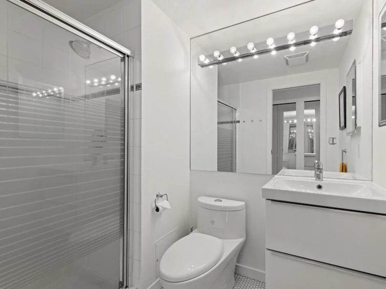 801-1838 Nelson Street, Vancouver, BC, V6G 1N1 - 13