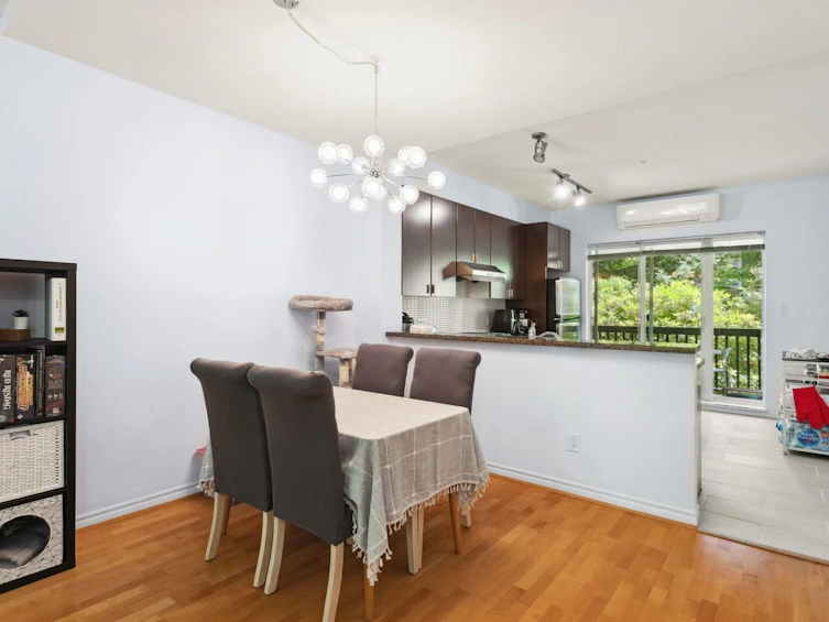 8-6878 Southpoint Drive, Burnaby, BC, V3N 5E4 - 7