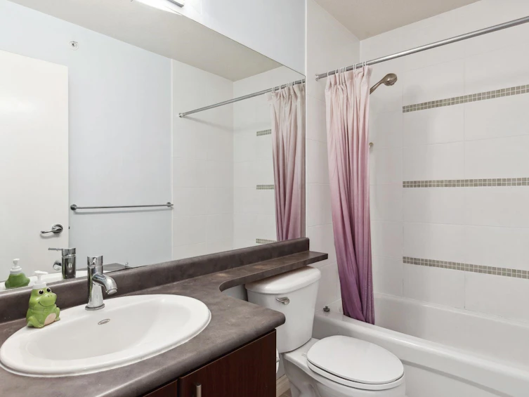 8-6878 Southpoint Drive, Burnaby, BC, V3N 5E4 - 15
