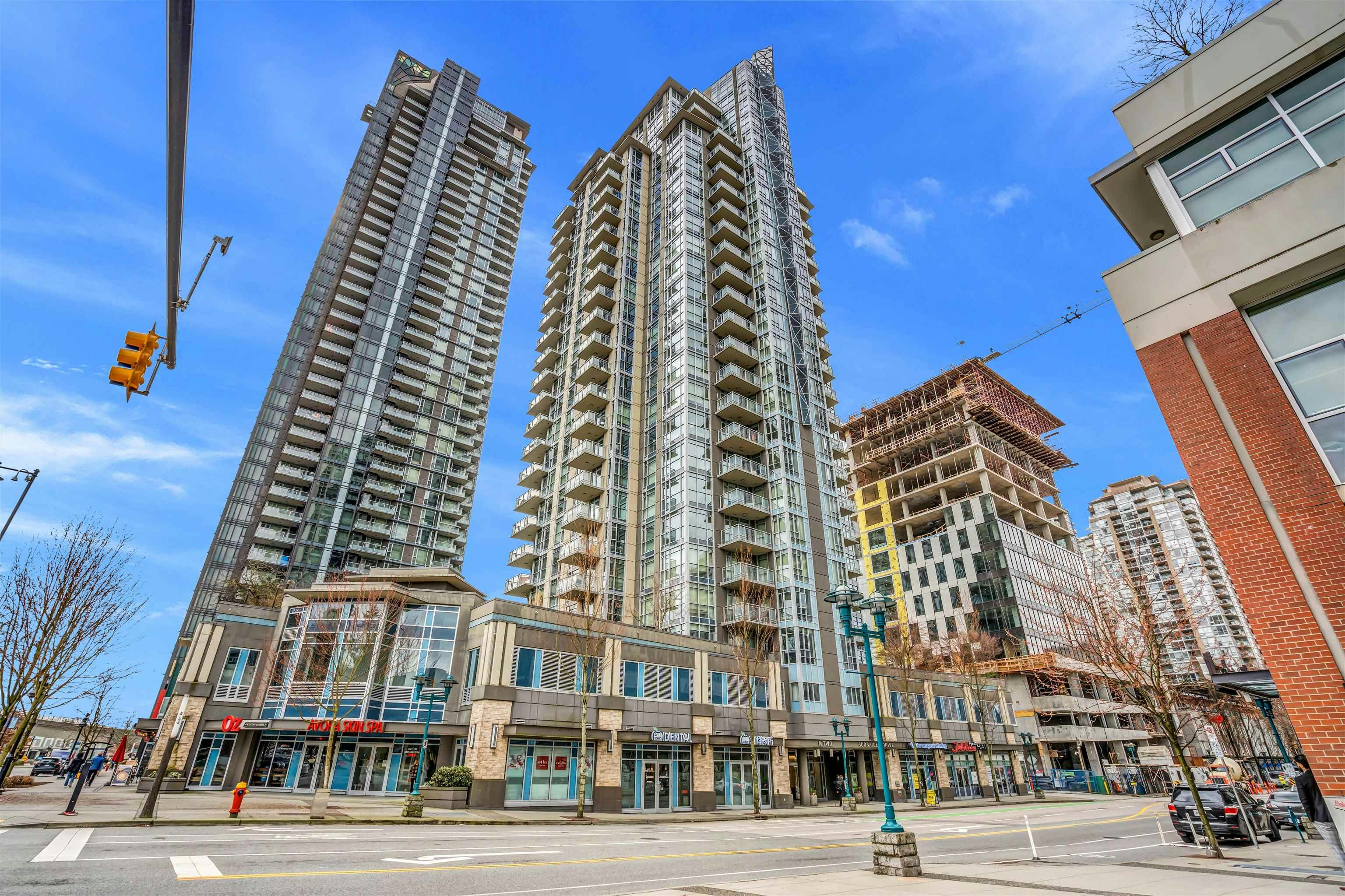 1003-3008 Glen Drive, Coquitlam, BC, V3B 0J5