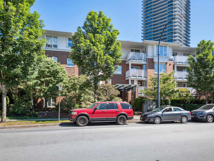 115-4723 Dawson Street, Burnaby, BC, V5C 0A7 - 2
