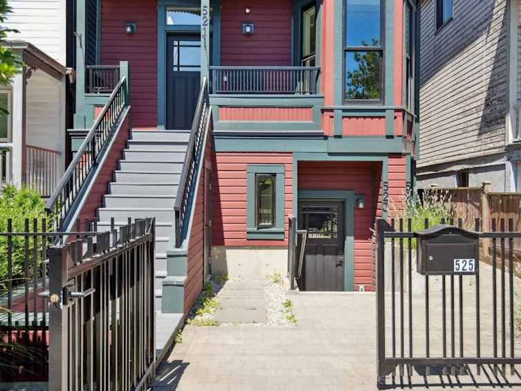 521 Union Street, Vancouver, BC, V6A 2B7 - 3