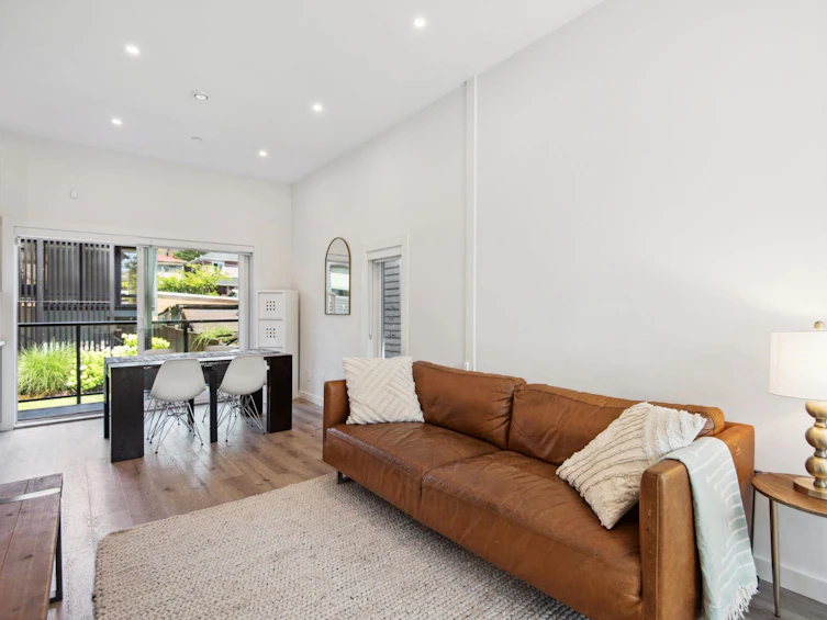 521 Union Street, Vancouver, BC, V6A 2B7 - 5