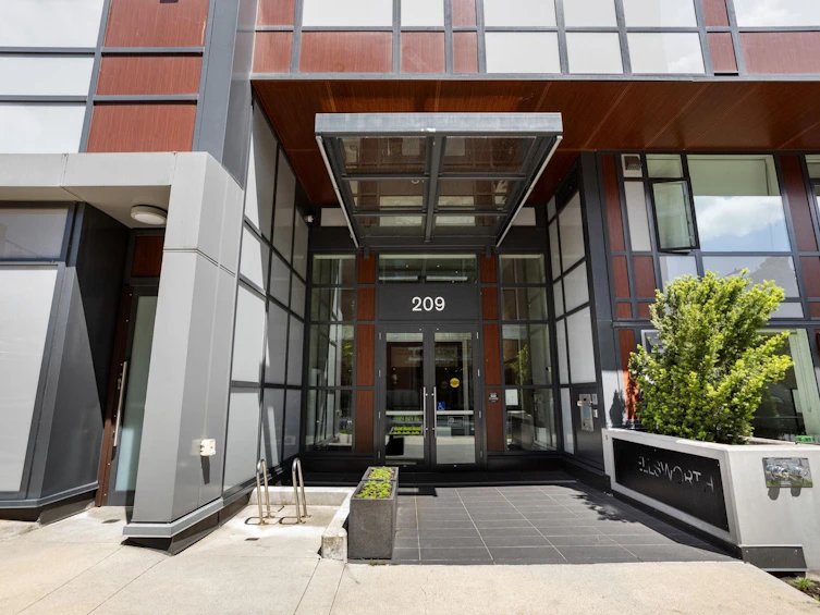 901-209 E 7 Avenue, Vancouver, BC, V5T 0H3 - 2