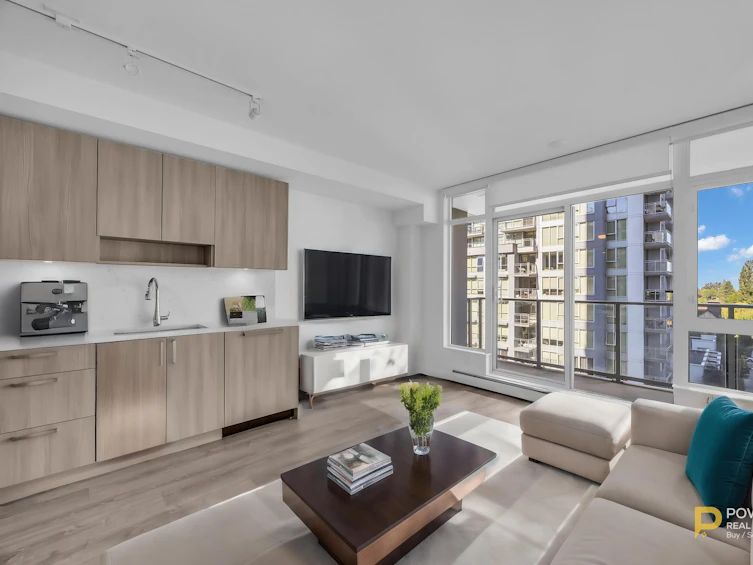 818-13350 Central, Surrey, BC, V3T 0S1 - 2