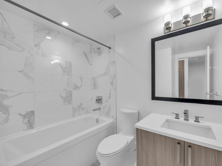 818-13350 Central, Surrey, BC, V3T 0S1 - 6