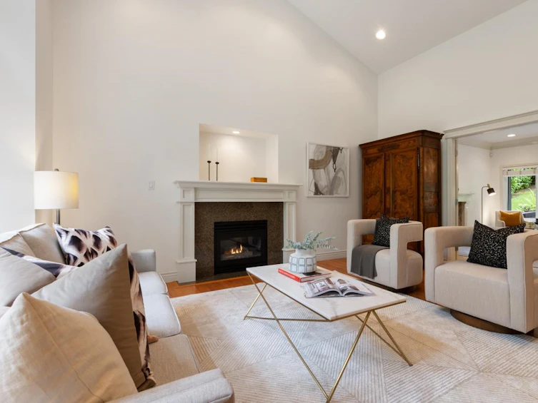 382 Cartelier Road, North Vancouver, BC, V7N 4H6 - 5