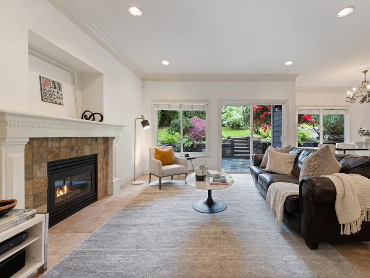 382 Cartelier Road, North Vancouver, BC, V7N 4H6 - 8