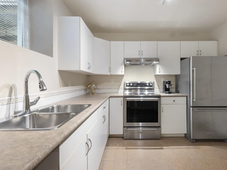 382 Cartelier Road, North Vancouver, BC, V7N 4H6 - 29