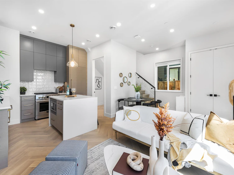 3361 Kaslo Street, Vancouver, BC, V5M 2R1 - 7