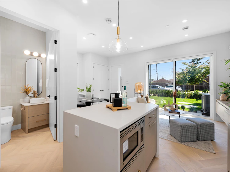 3361 Kaslo Street, Vancouver, BC, V5M 2R1 - 14