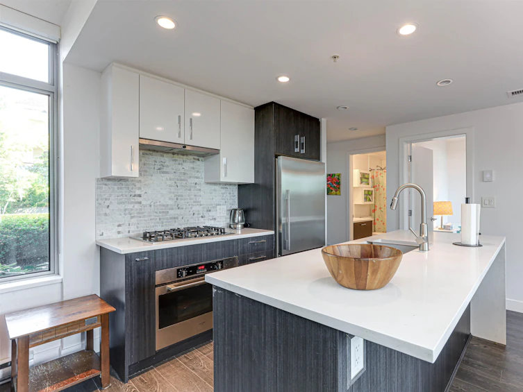 102-518 Whiting Way, Coquitlam, BC, V3J 0H7 - 11