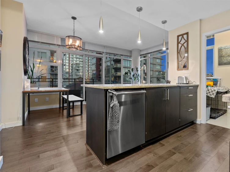 602-38 West 1st Avenue, Vancouver, BC, V5Y 0K3 - 2