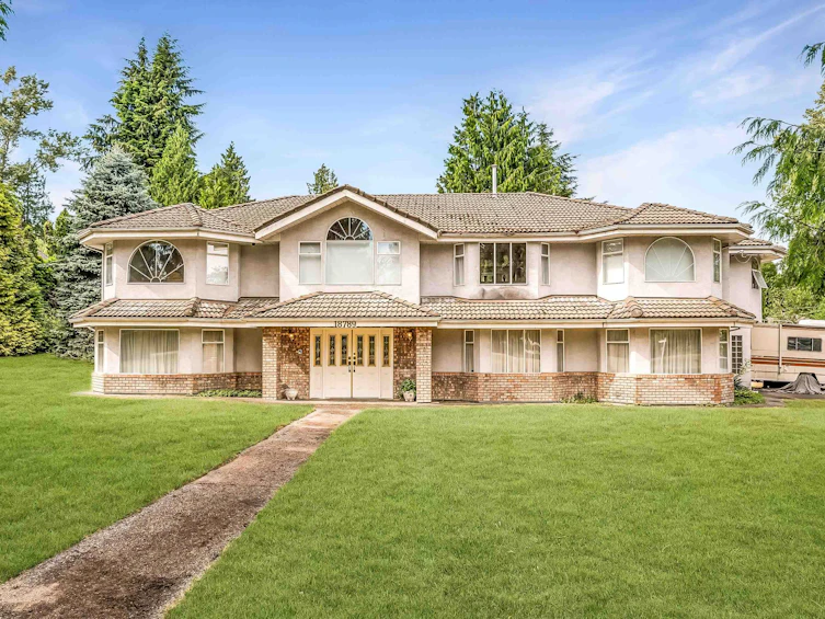 18789 92 Avenue, Surrey, BC, V4N 3Z1 - 3