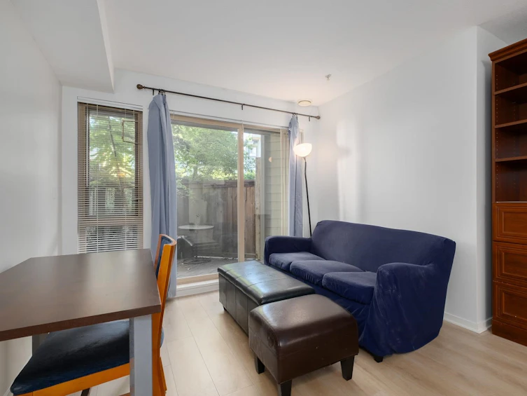 219-9339 University Crescent, Burnaby, BC, V5A 4Y1 - 3