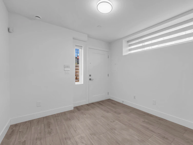 7506 Prince Edward Street, Vancouver, BC, V5X 3R3 - 30