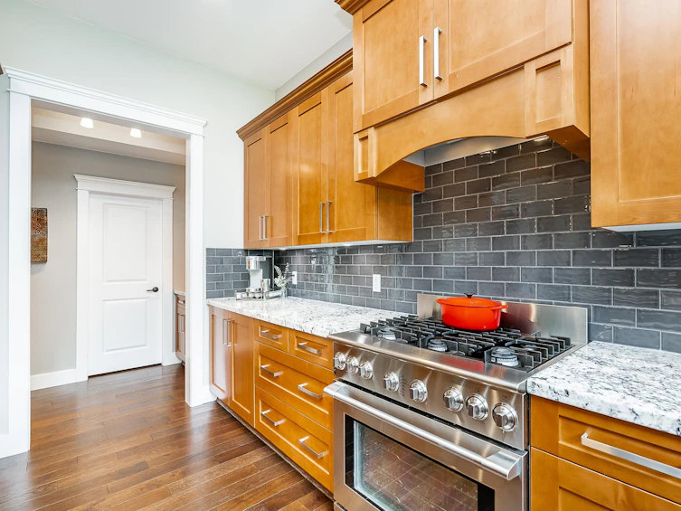 3379 Scotch Pine Avenue, Coquitlam, BC, V3E 0C4 - 10