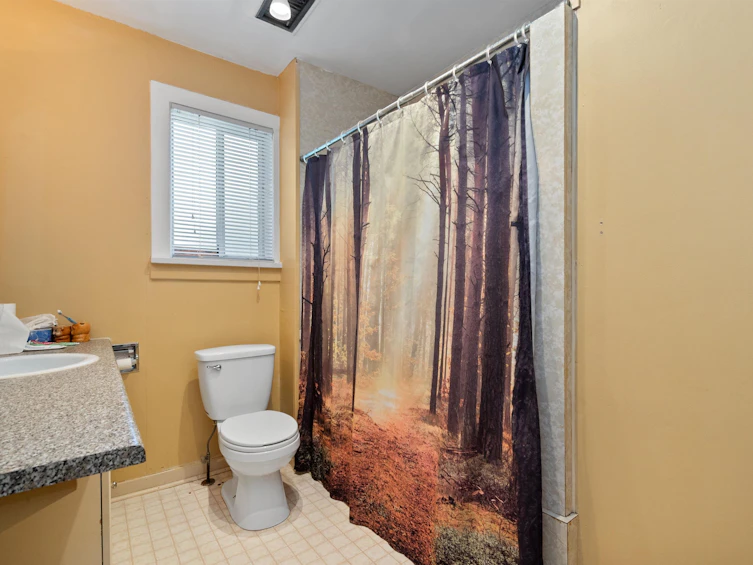 514 Commission Street, Hope, BC, V0X 1L0 - 22