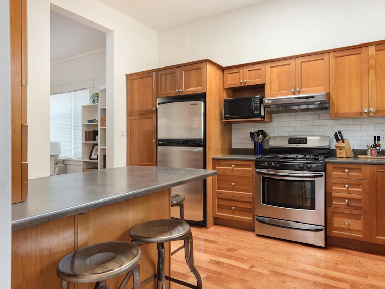 728 Fourth Street, New Westminster, BC, V3L 2W3 - 11