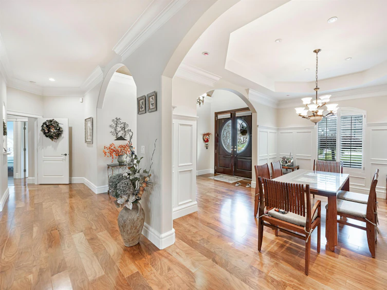 2313 Chantrell Park Drive, Surrey, BC, V4A 9W8 - 4