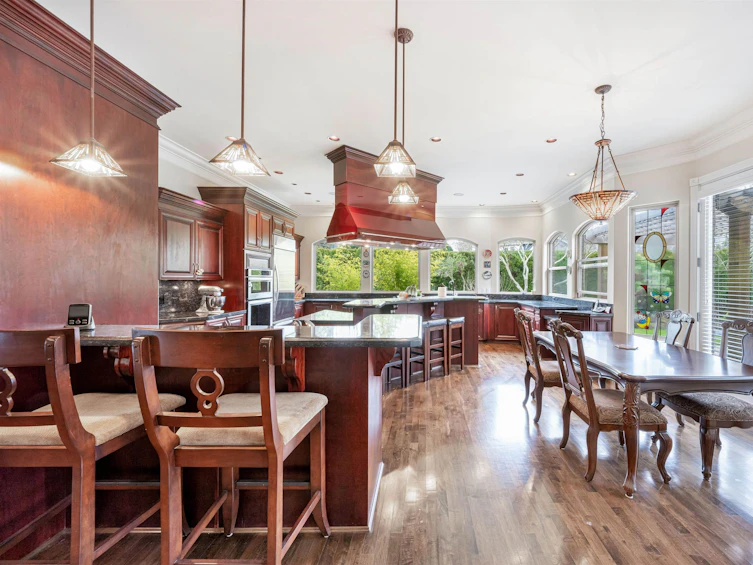 2313 Chantrell Park Drive, Surrey, BC, V4A 9W8 - 13