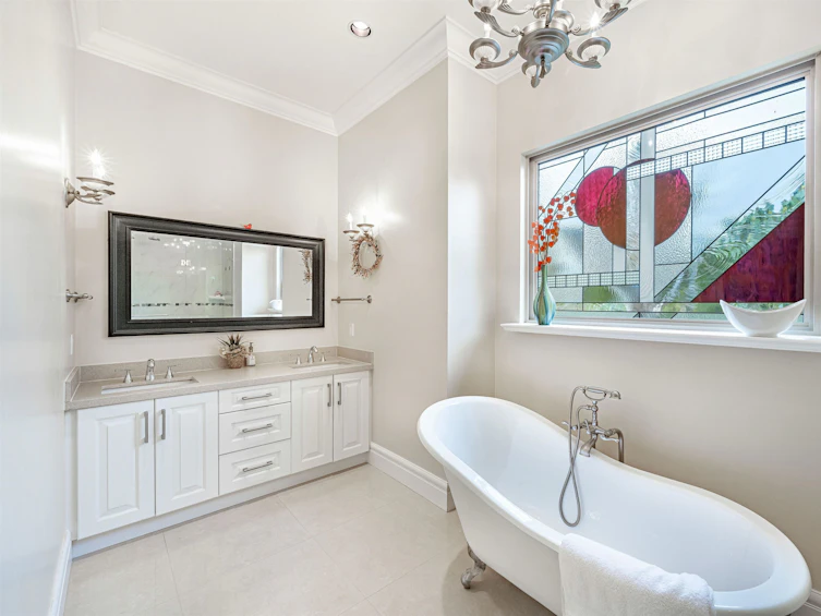 2313 Chantrell Park Drive, Surrey, BC, V4A 9W8 - 17