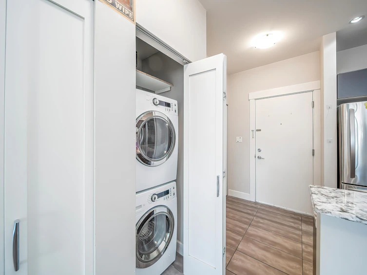 302-6611 Eckersley Road, Richmond, BC, V6Y 0B7 - 4