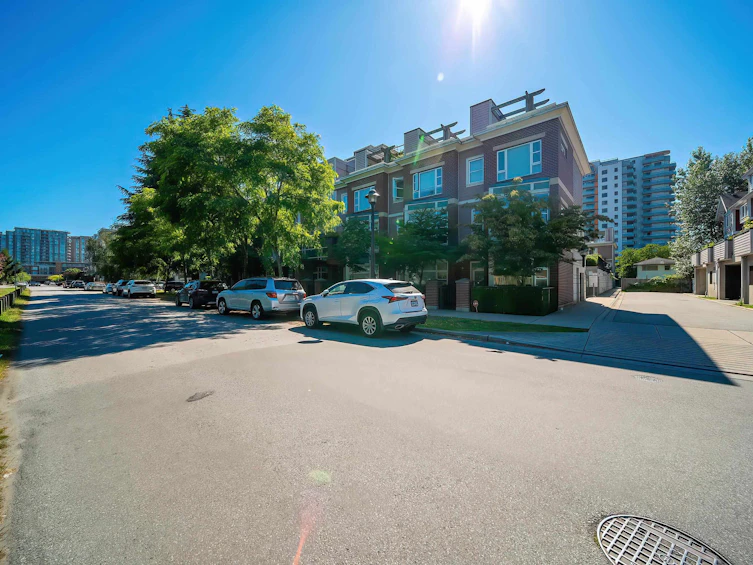 302-6611 Eckersley Road, Richmond, BC, V6Y 0B7 - 13