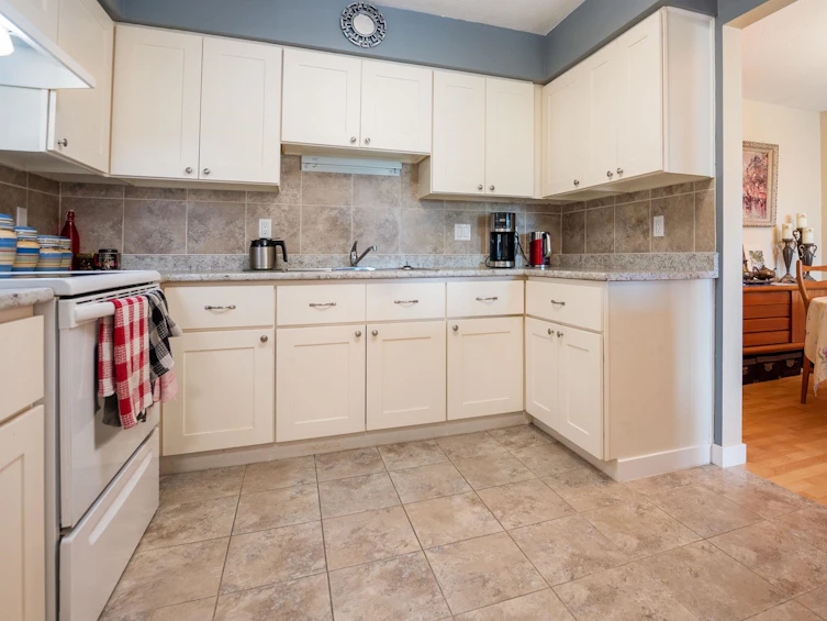 202-32040 Tims, Abbotsford, BC, V2T 2H2 - 15