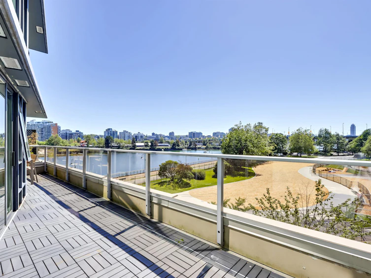 303-8 Smithe Mews, Vancouver, BC, V6B 0A5 - 11