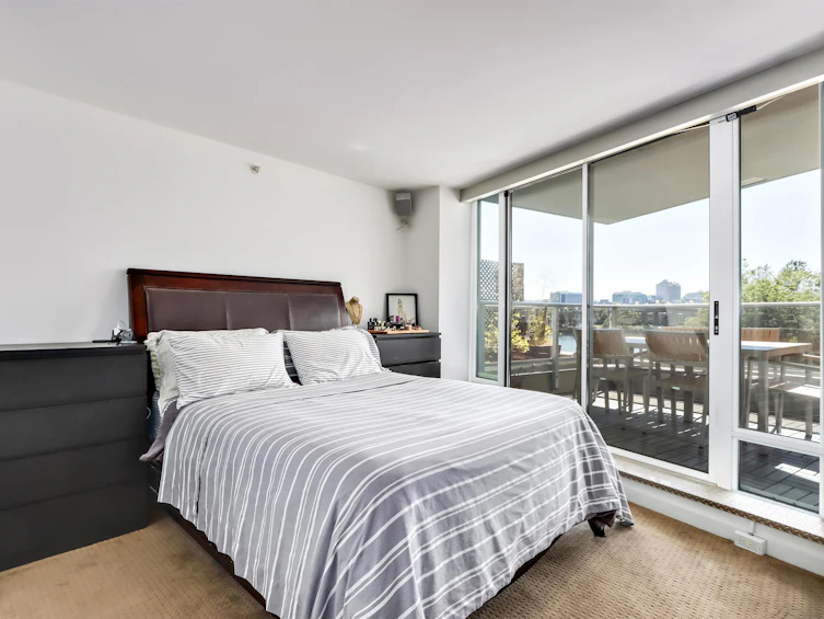 303-8 Smithe Mews, Vancouver, BC, V6B 0A5 - 13