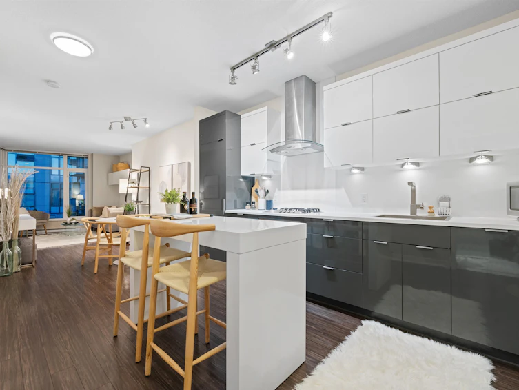 340-1777 W 7th Avenue, Vancouver, BC, V6J 0E5